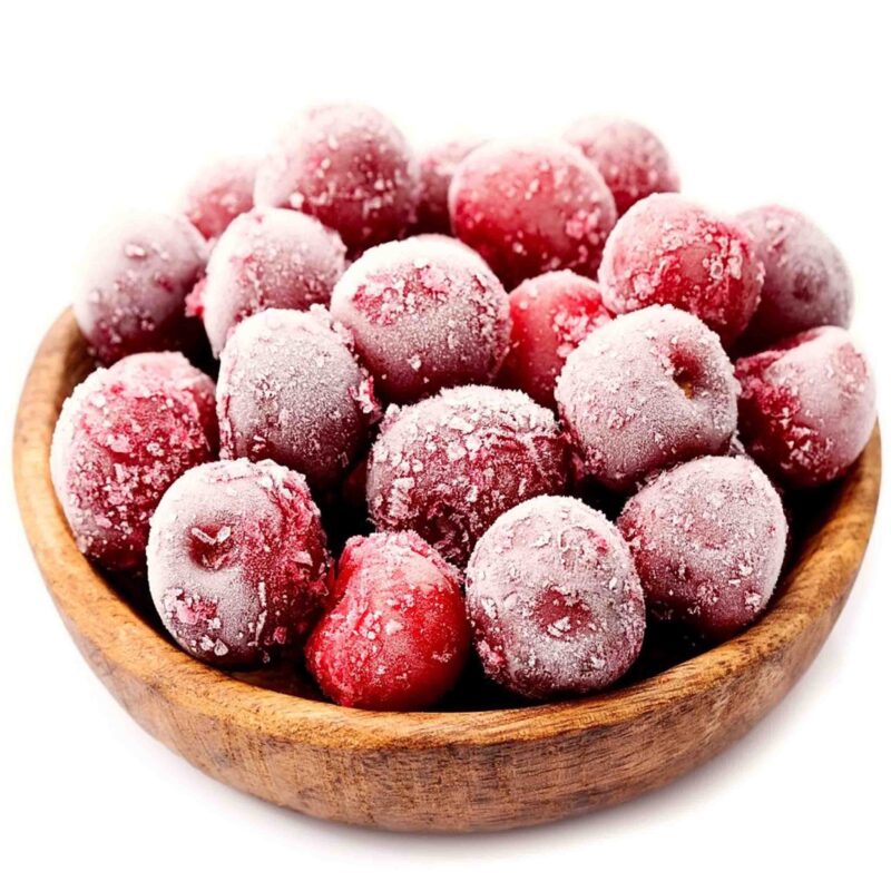 بسته‌بندی آلبالو منجمد سوزنی و با هسته آماده ارسال